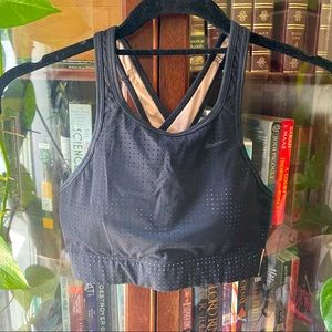 Nike cross back sports bra